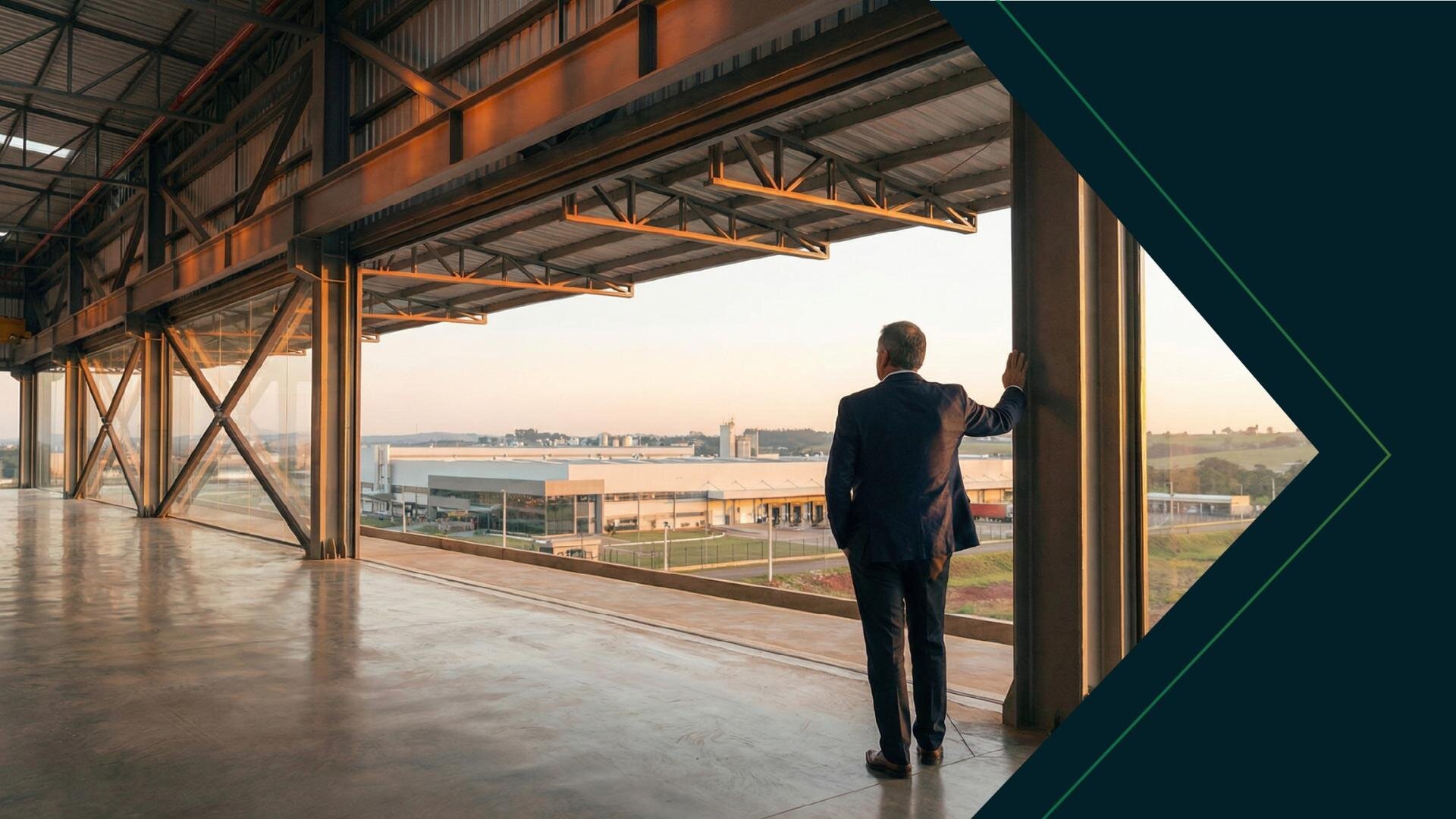 Canteiro de obras industrial moderno do Grupo Plax